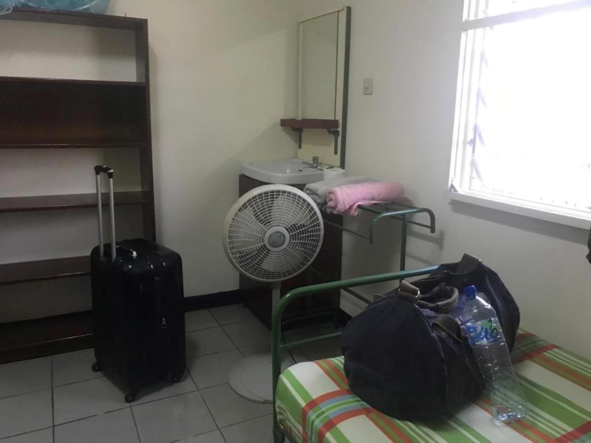 Unu Pikin Guesthouse Paramaribo Exteriör bild