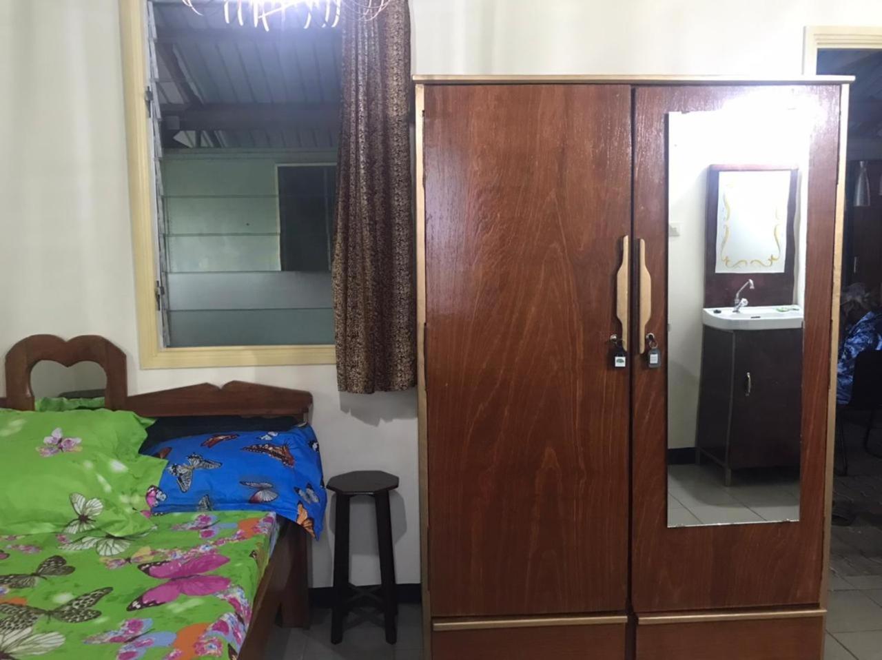 Unu Pikin Guesthouse Paramaribo Rum bild