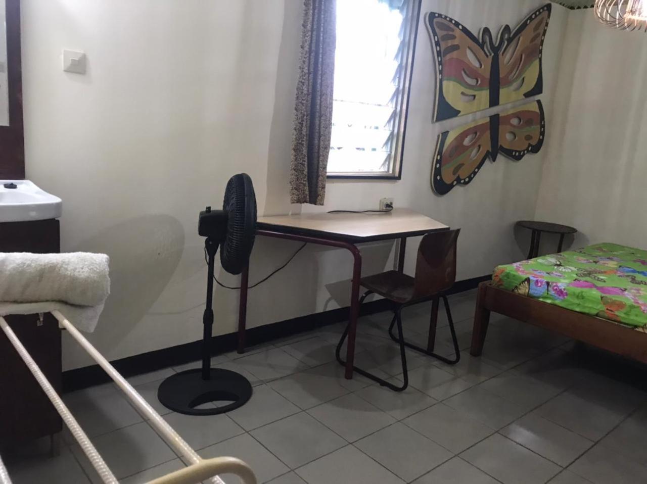 Unu Pikin Guesthouse Paramaribo Rum bild