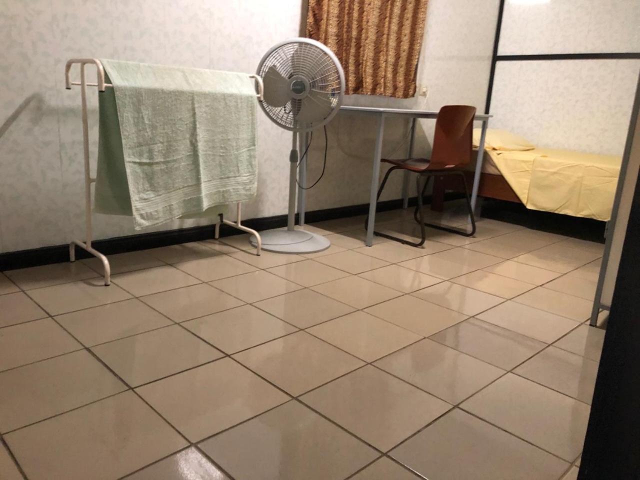 Unu Pikin Guesthouse Paramaribo Rum bild