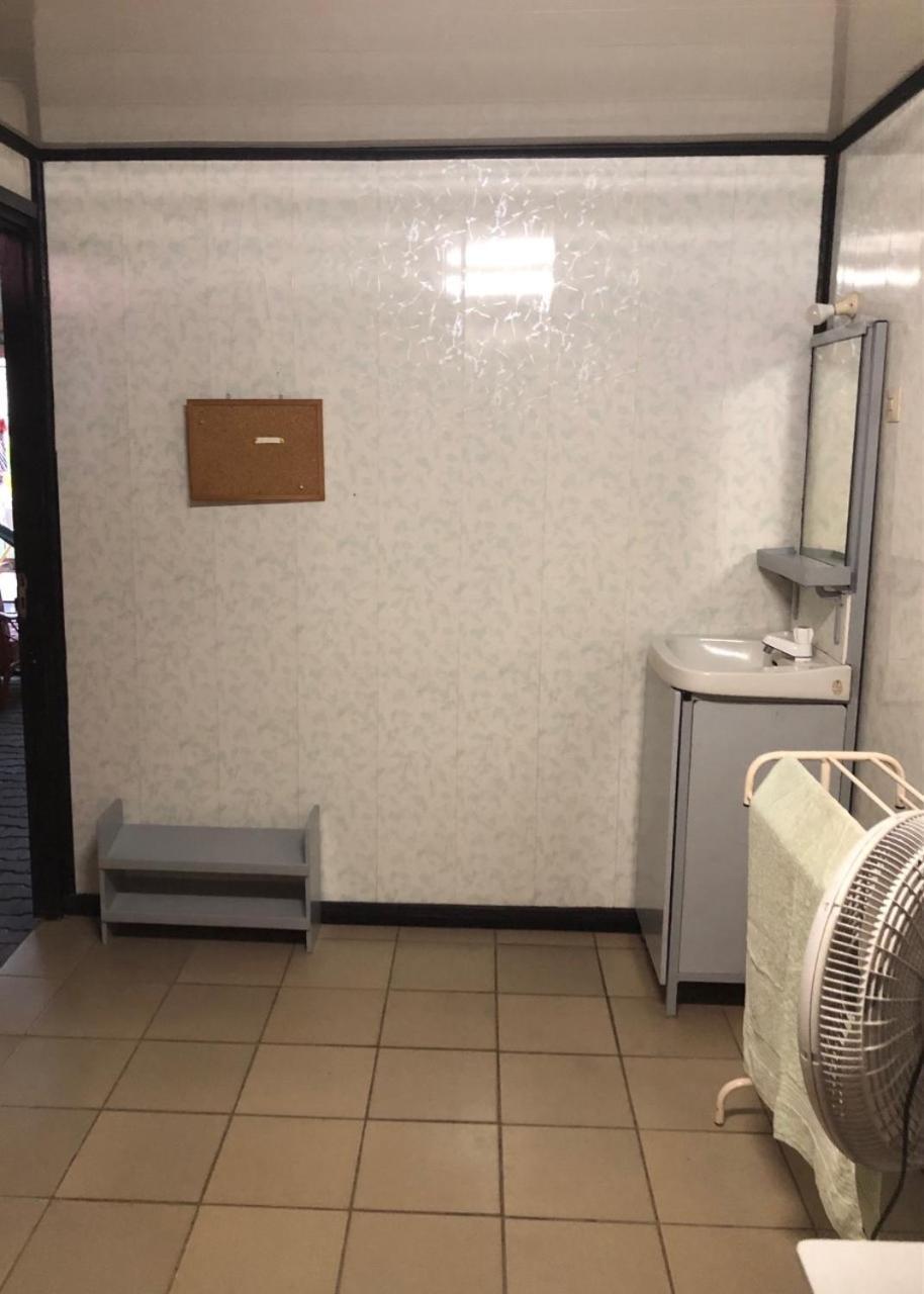 Unu Pikin Guesthouse Paramaribo Rum bild